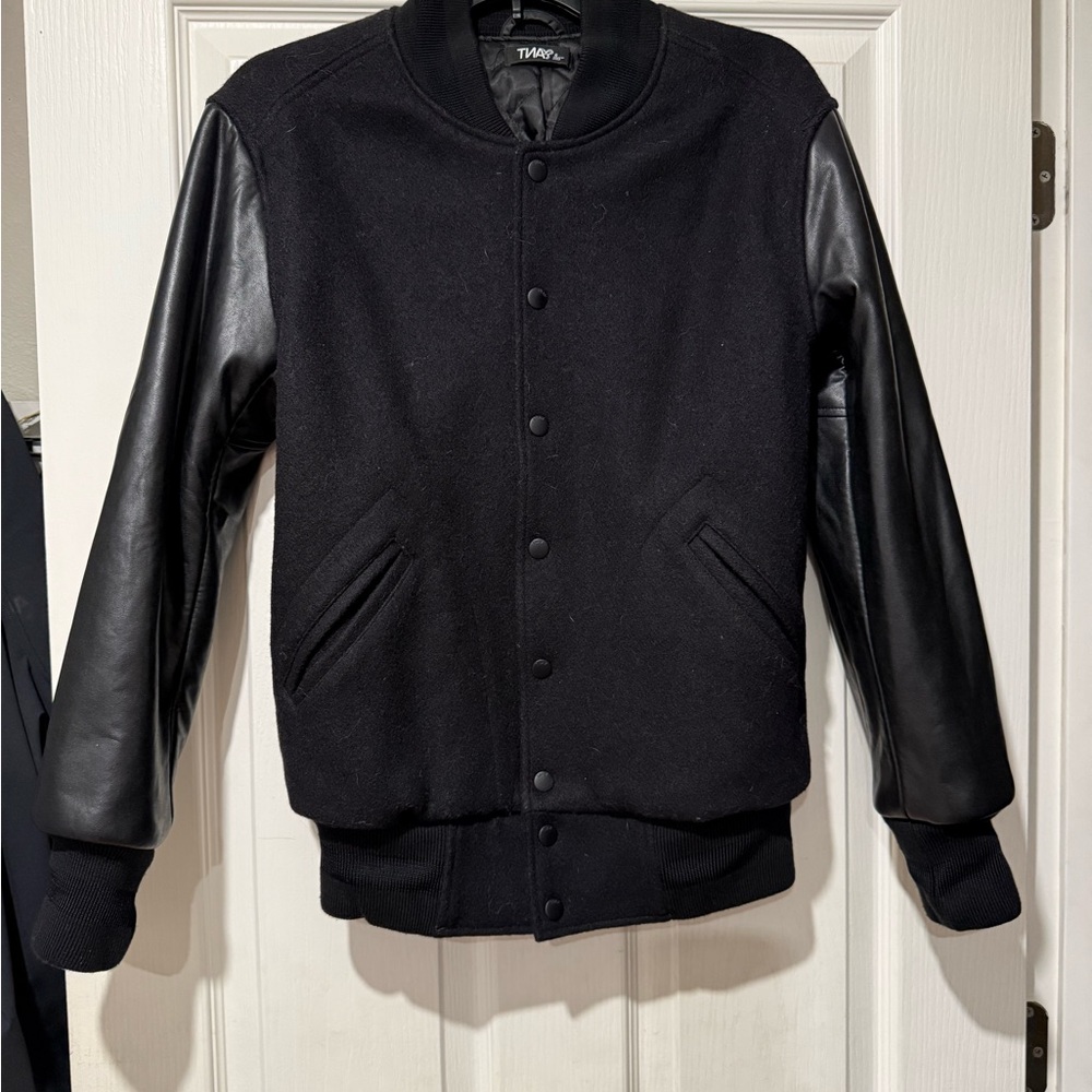 Aritzia TNA Black Bomber Jacket with Leather Sleeves